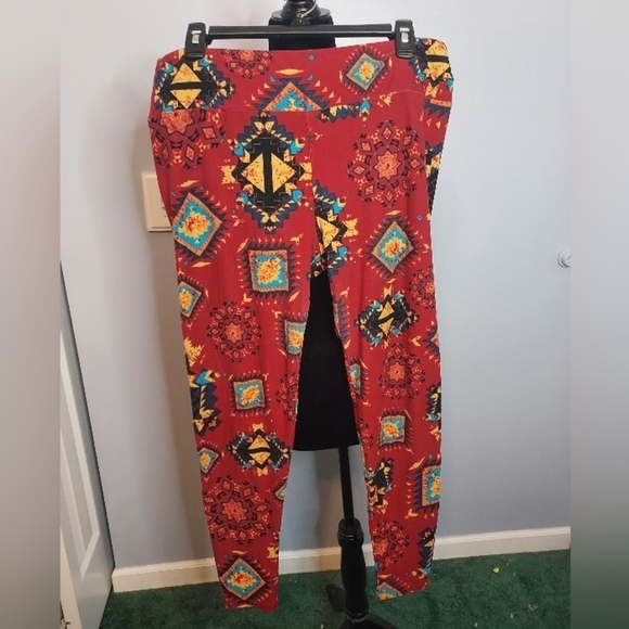 LuLaRoe Aztec Leggings One Size Tall And Curvy - Picture 1 of 7